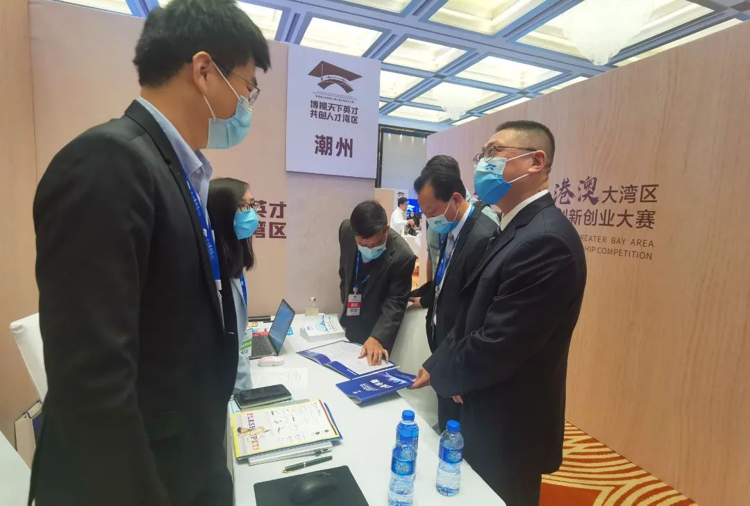 f32711d62acfb70c04cf28ba9e7daea.jpg 图片